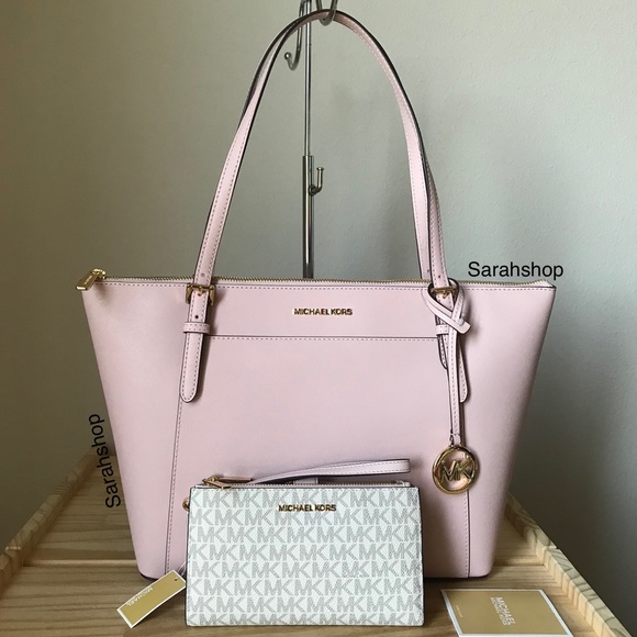 Michael Kors Handbags - 🌼Michael Kors Set